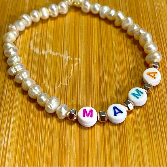 Mama Bracelet, Kylie Baby - stackable pearlescent NWT - Picture 2 of 2